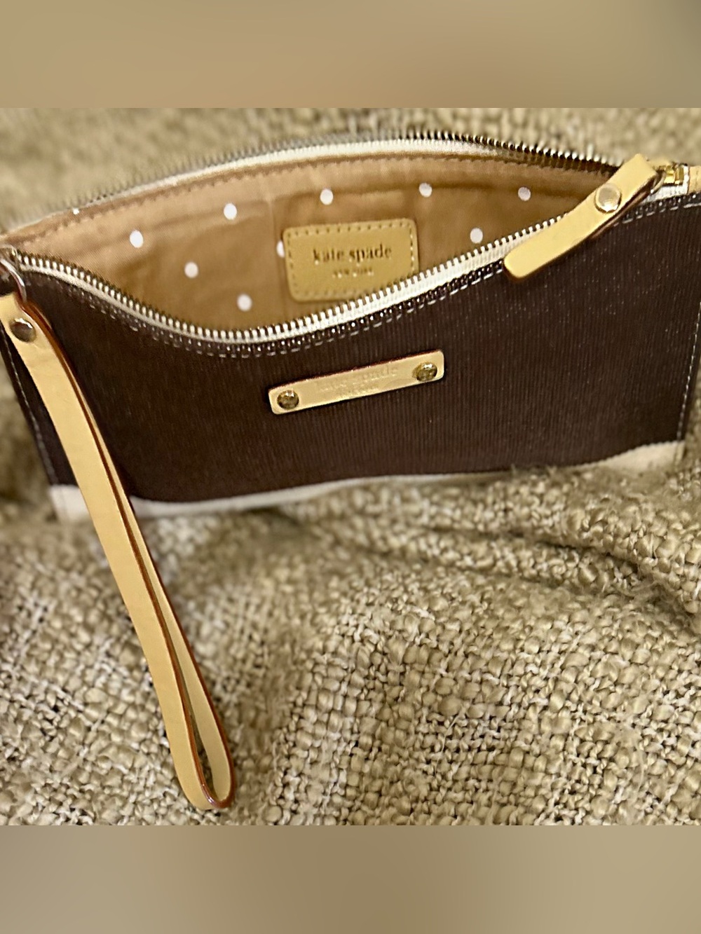 Kate Spade canvas wristlet-two tone design- dark expresso brown /cream